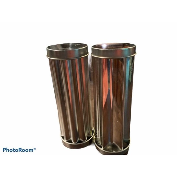 Pampered Chef Bread Tubes Scalloped (flower) and Star Retired - Picture 1 of 2